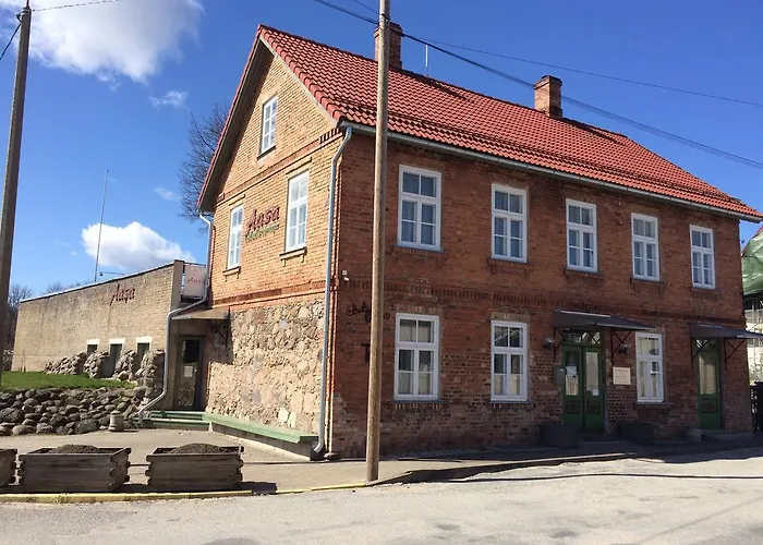 Aasa Kuelalistemaja 3*